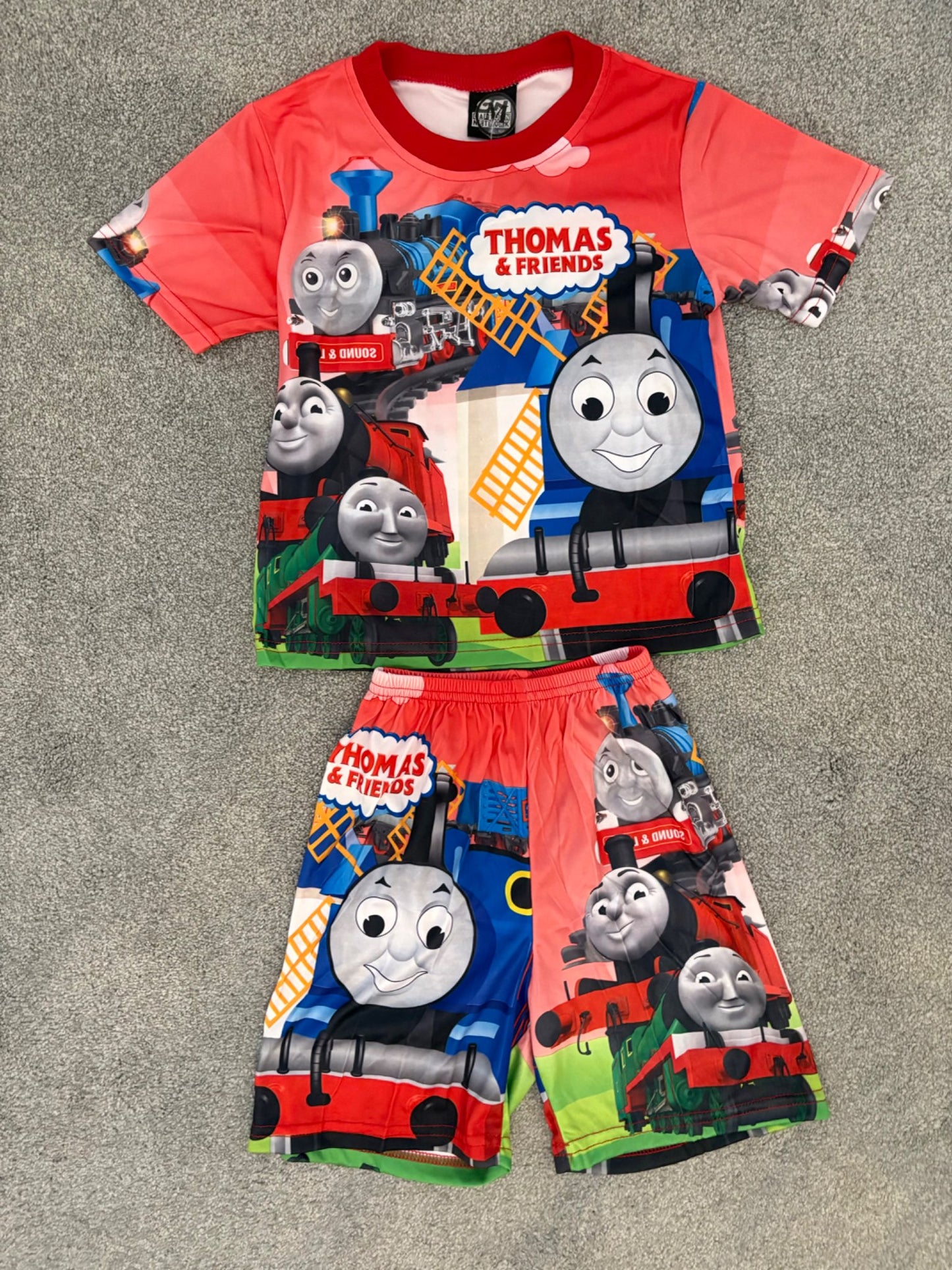 Thomas & Friends Character All Over Print 2-Piece Set, NWT, Size M, Kids 8
