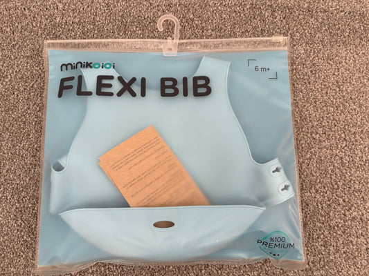 Minikoioi Flexi Bib, Silicone, Blue, 6 months+, New in packaging