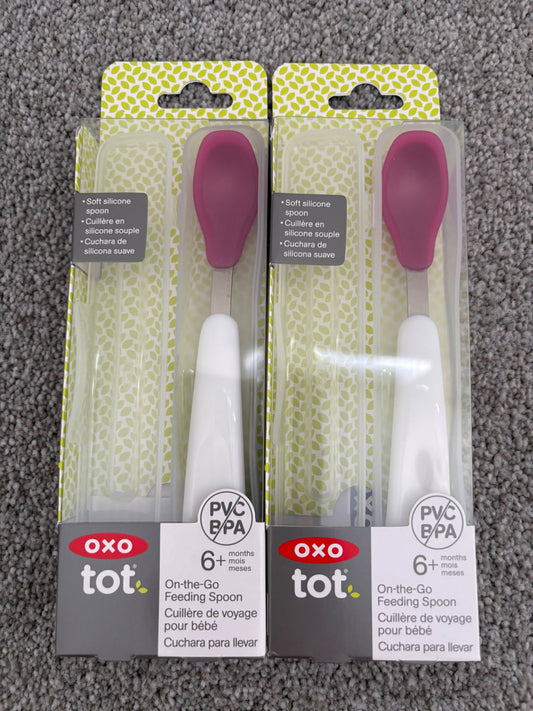 Oxo Tot soft silicone spoon, On-the-go case, Pink, 6 months+, New in packaging, 2 spoons