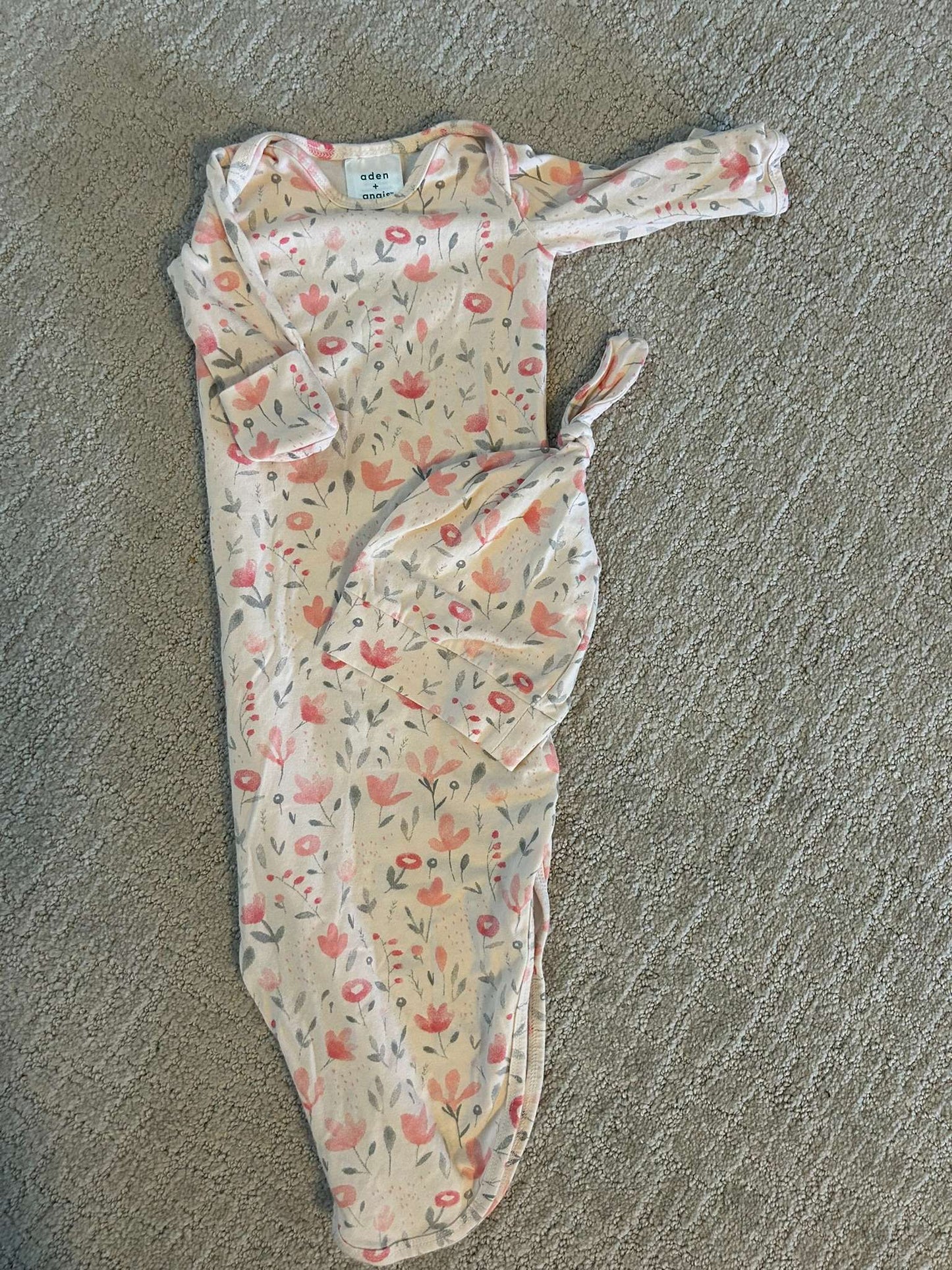 Aden and Anais 0-3M Baby Girl Knotted Gown Set (Reg. $44.99), Kids 3 Month (0-3M)