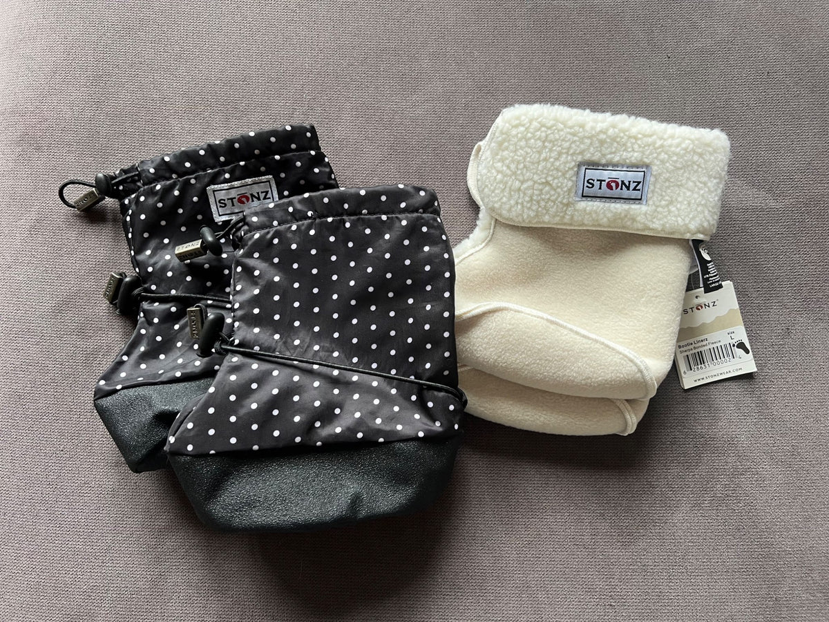 Stonz Booties and Fleece Liners - Size Large, Shoes 5 (Walkers:12-24 mth)