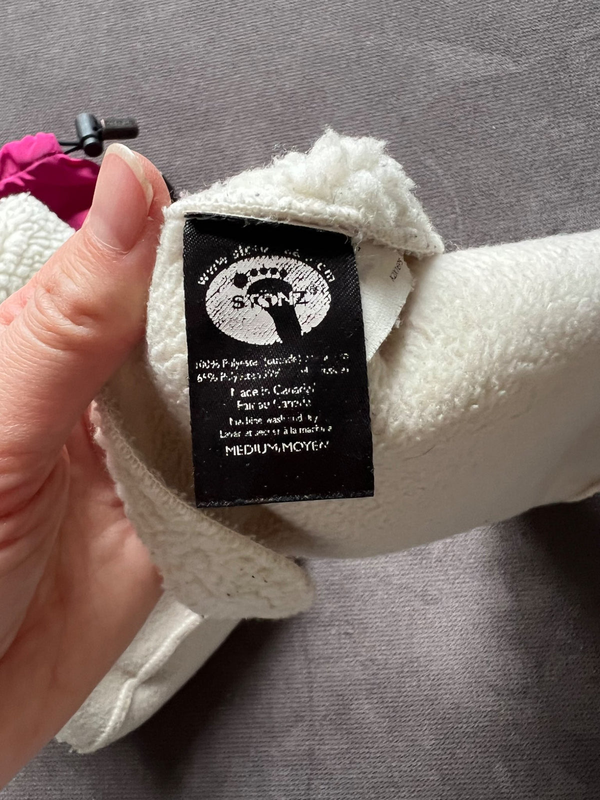 Stonz Booties and Fleece Liner - Size Medium, Shoes 4 (Baby: 0-12 mth)