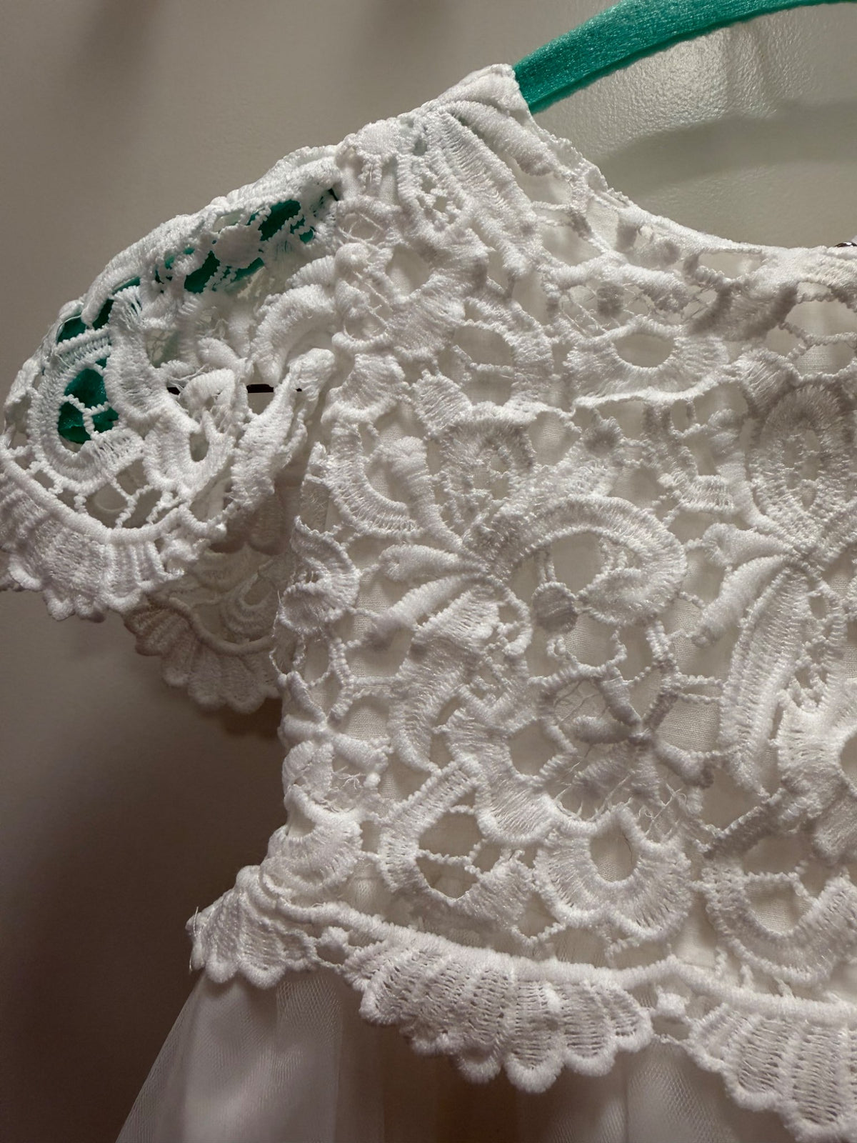 Ivory lace & tulle with bow dress size 3 , Kids 3T