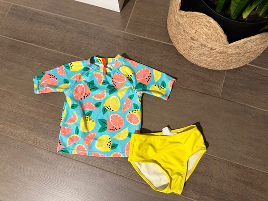Adorable lemon swimsuit size 4 , Kids 4/4T