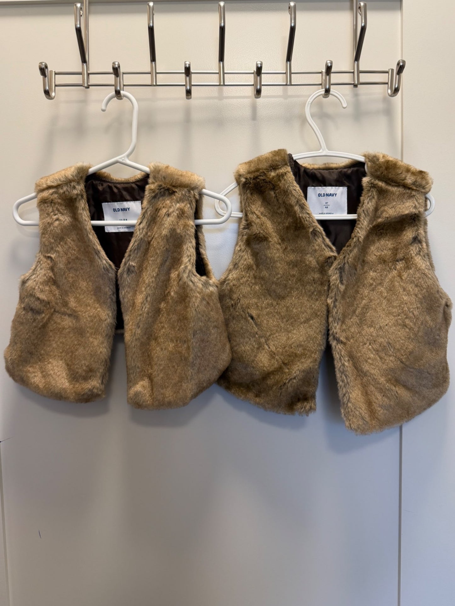 Matching faux fur vests 12-18 months & 4T , Kids 18 Month (12-18M)