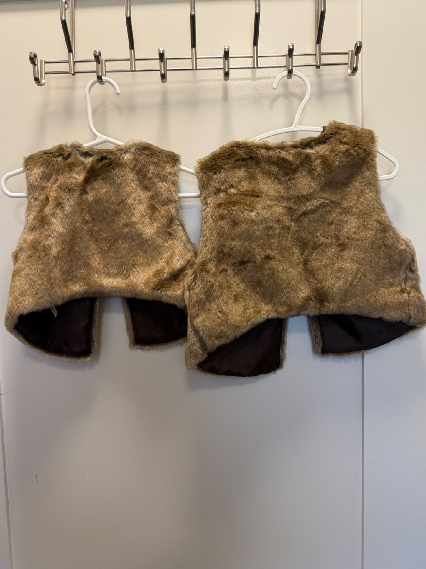 Matching faux fur vests 12-18 months & 4T , Kids 18 Month (12-18M)