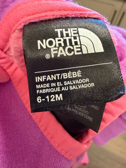 North Face onesie & boots  6-12 months , Kids 6 Month (3-6M)