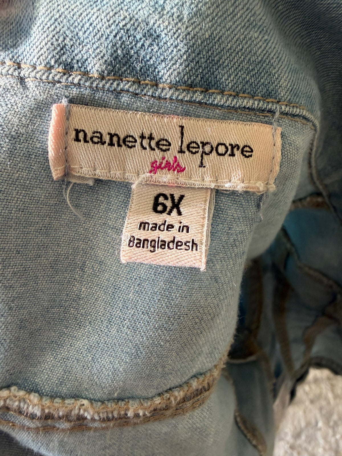 Jean jacket size 6 , Kids 6/6X