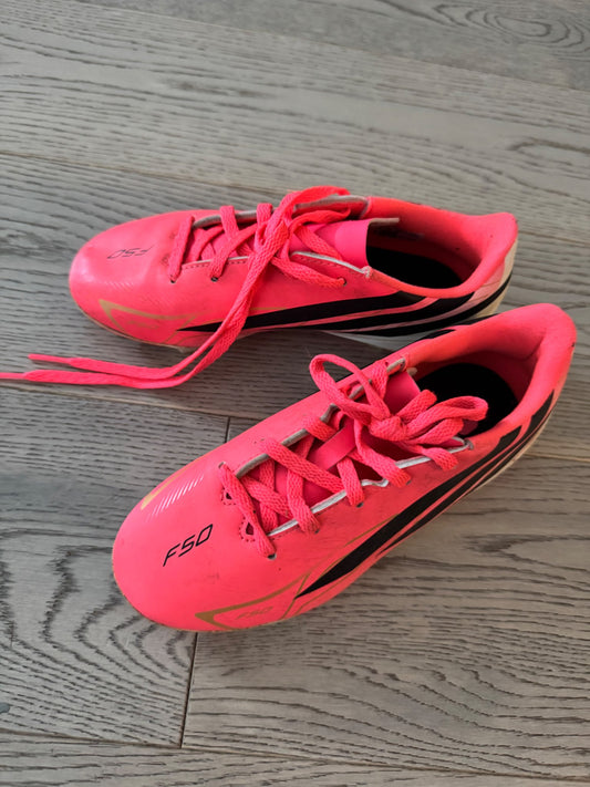Soccer Cleats Size 12.5