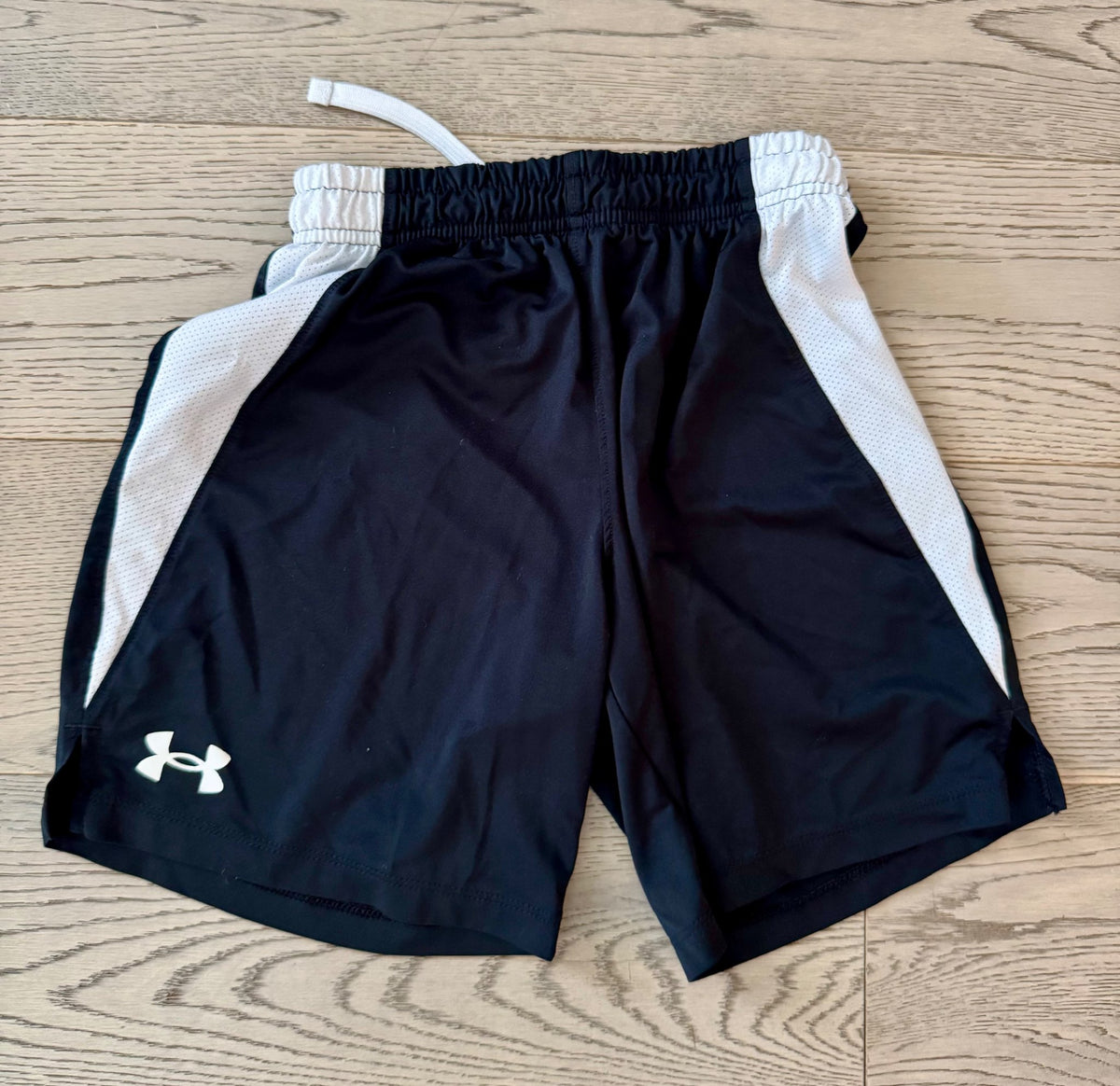 Under Armour shorts , Kids 7
