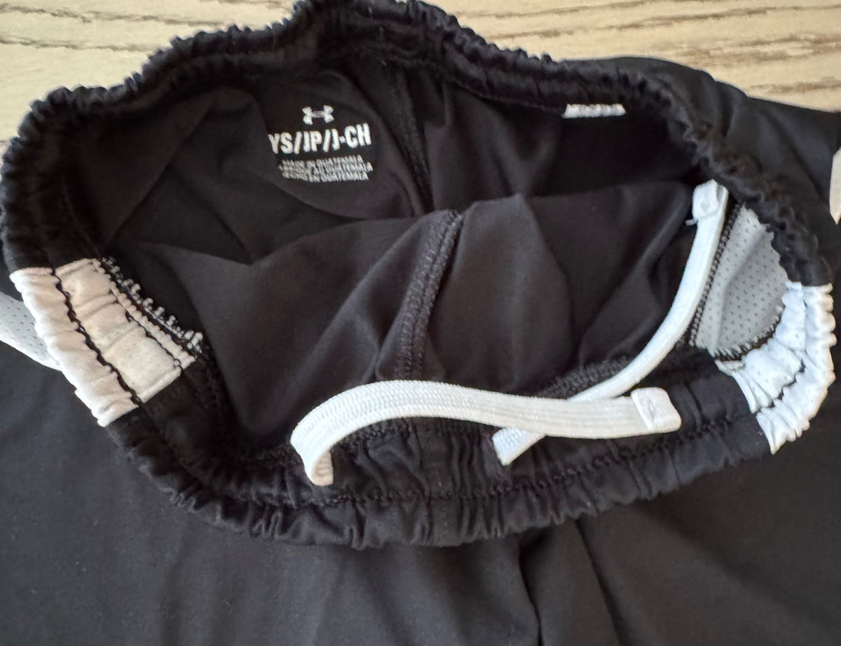 Under Armour shorts , Kids 7