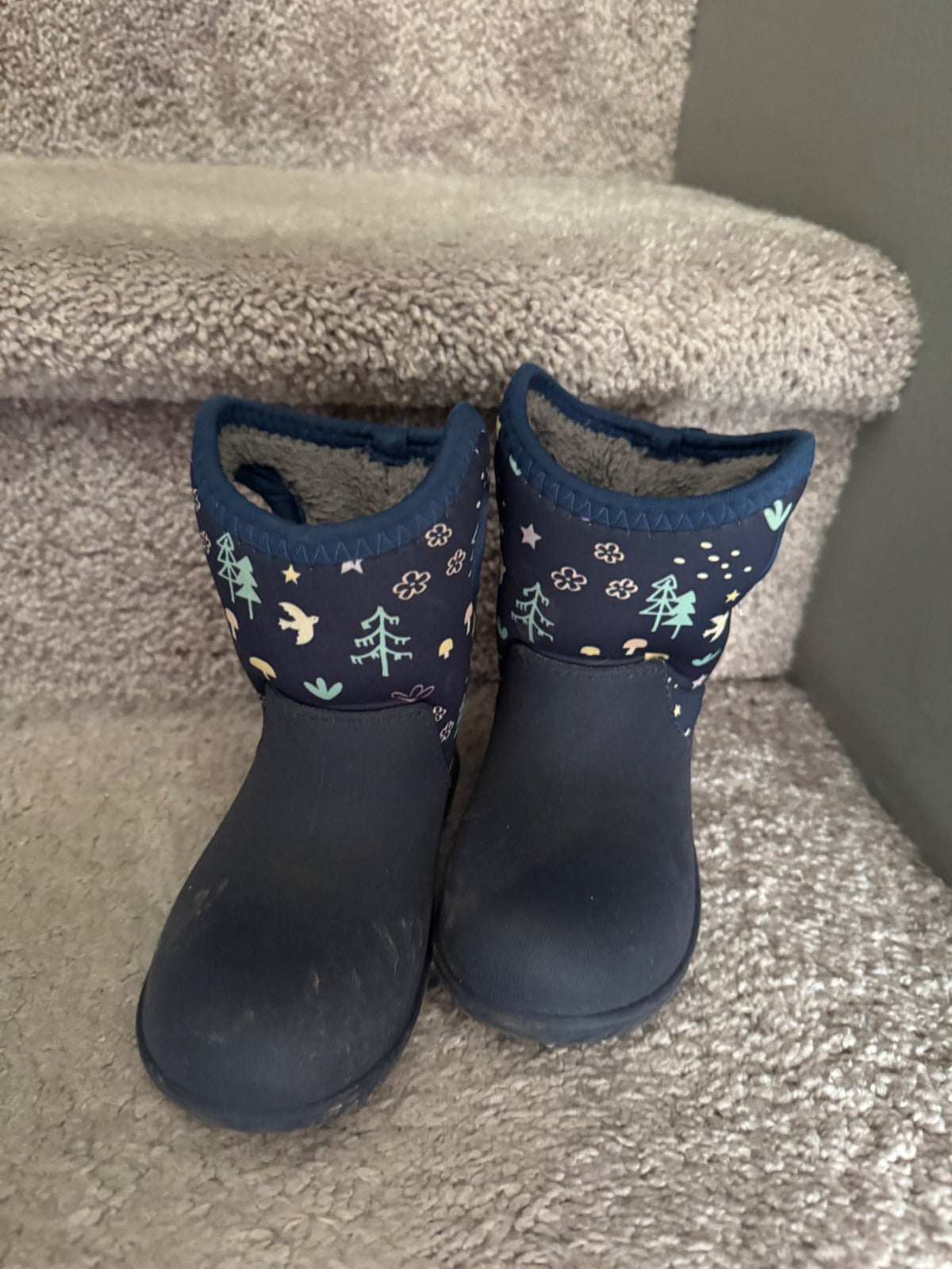 Girl’s winter boots, Shoes 9 (Toddler:2-4yr)