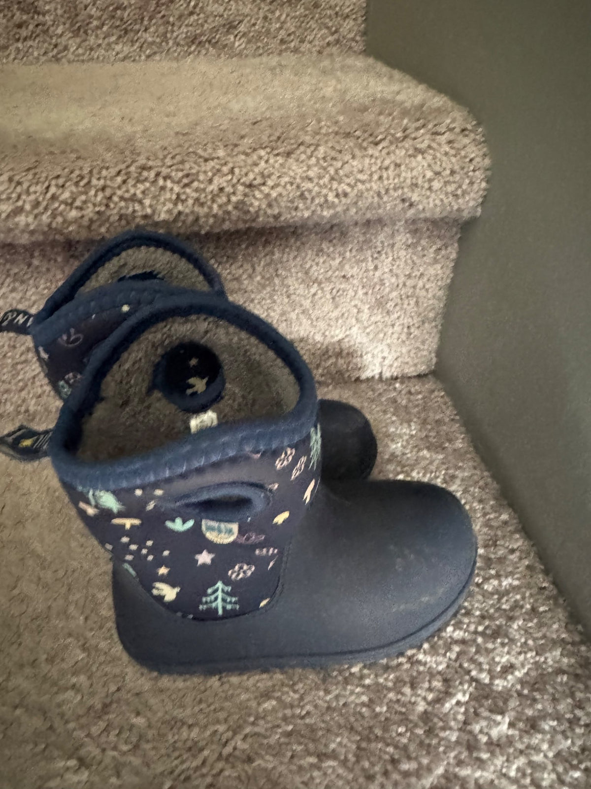 Girl’s winter boots, Shoes 9 (Toddler:2-4yr)