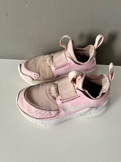Girl’s Nike Shoes 10c , Shoes 10 (Toddler:2-4yr)