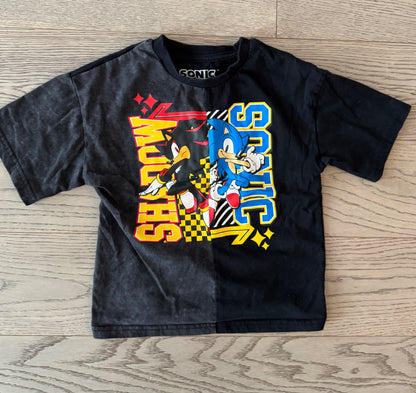 Shadow & Sonic t-shirt size 6, Kids 6/6X