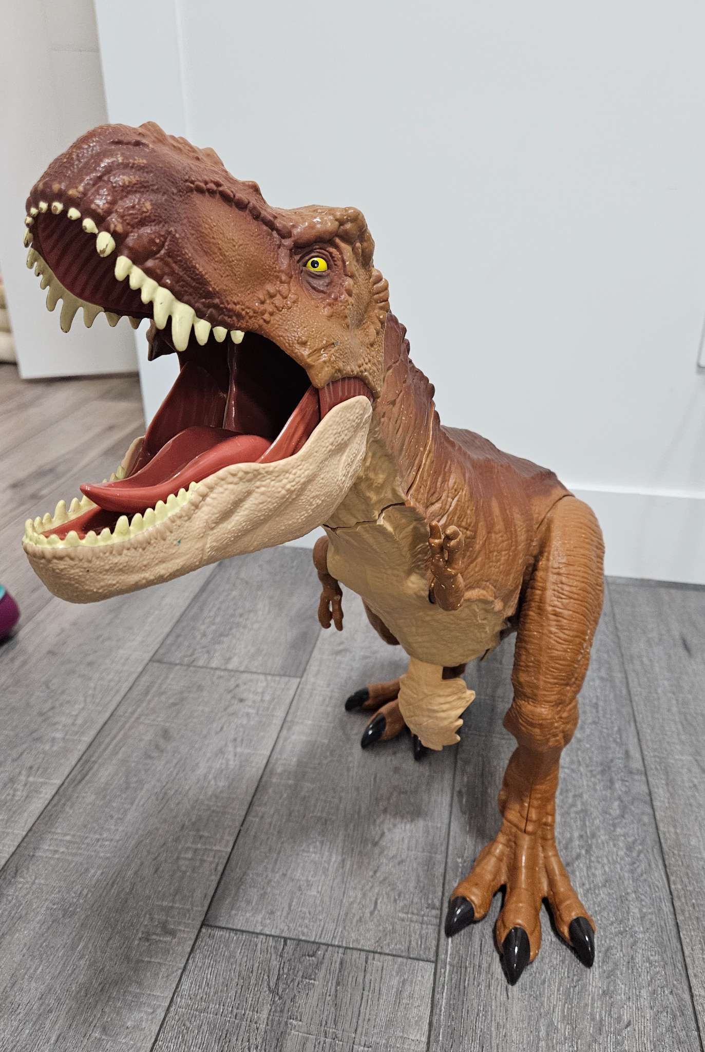 Jurassic World Super Colossal Tyrannosaurus Rex T-Rex Mattel HUGE