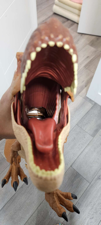 Jurassic World Super Colossal Tyrannosaurus Rex T-Rex Mattel HUGE