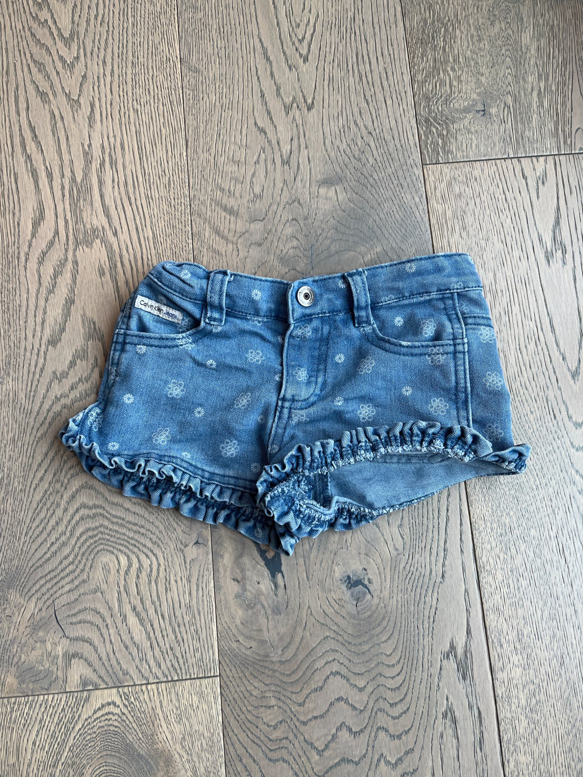 Calvin Klein Ruffle Shorts, Kids 3T