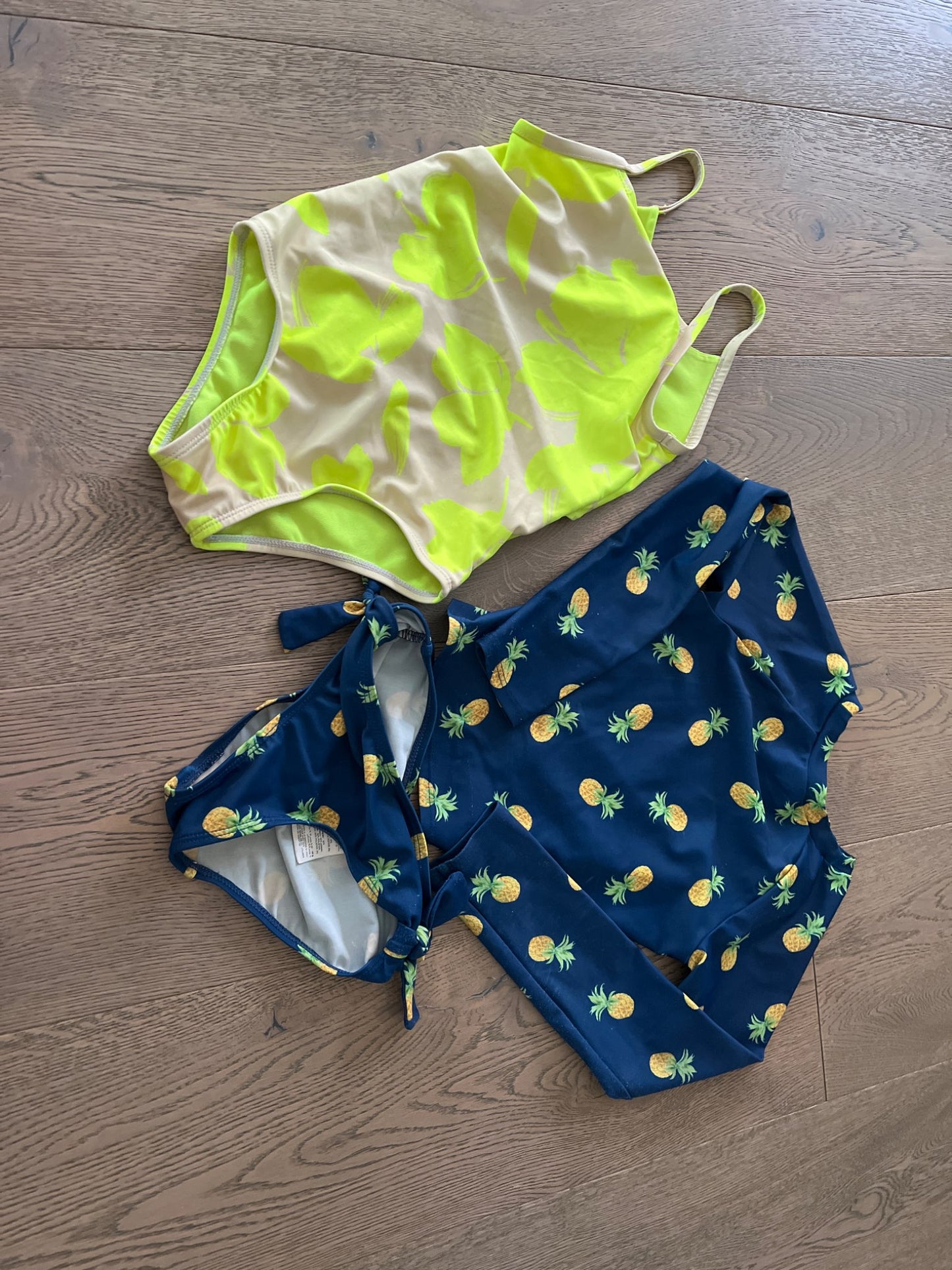 Girl bathing suit bundle, Kids 5/5T