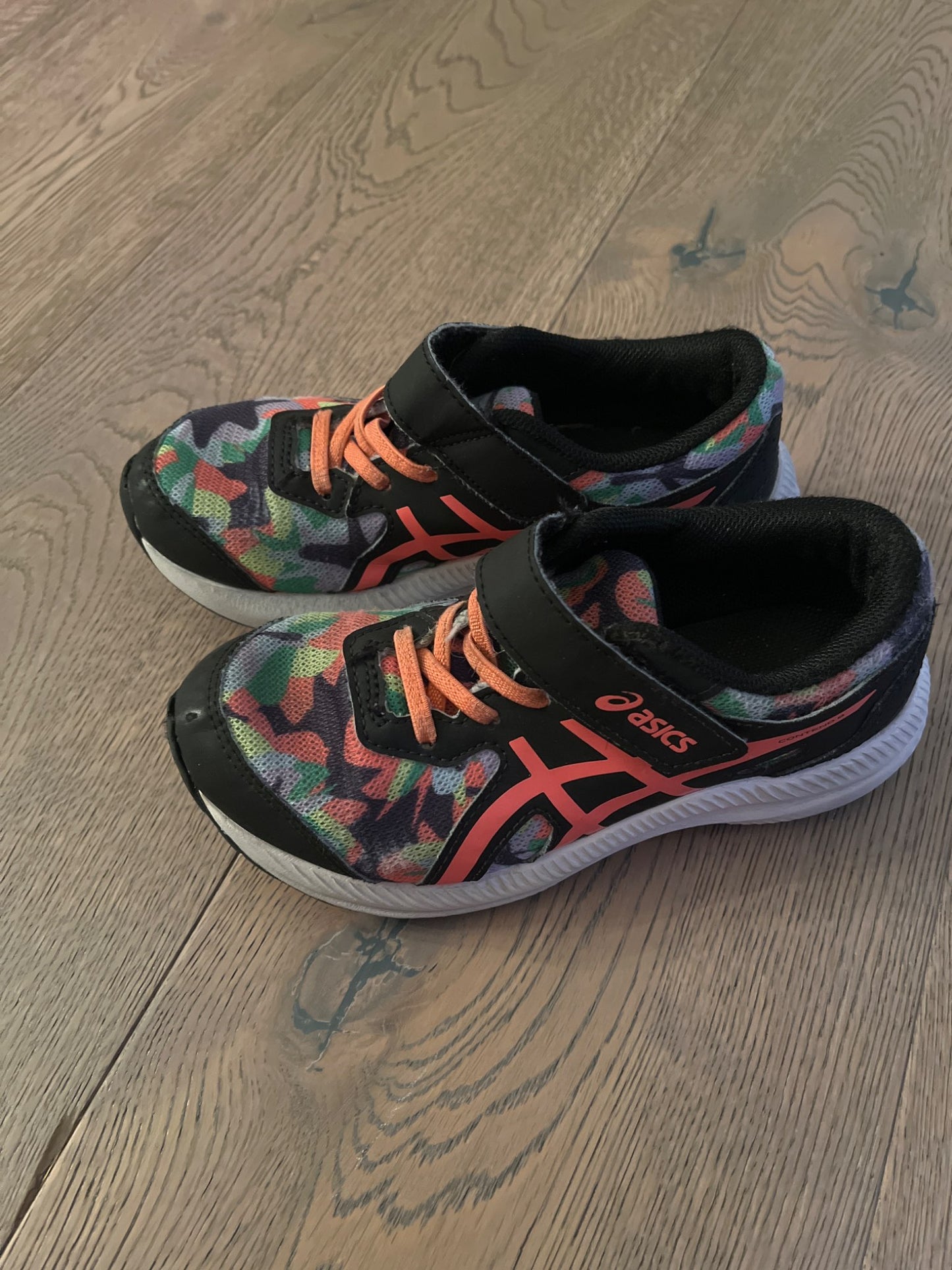 ASICS runners , Shoes 13 (Kids:4-8yr)