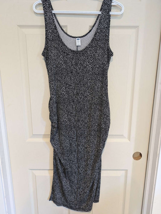 Medium Old Navy Black and White Patterned Maternity Dress, Maternity M (8-10)