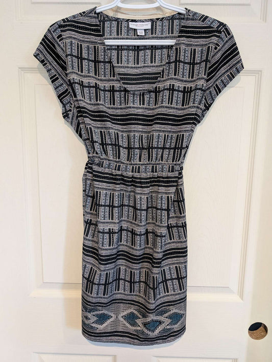 Medium Liz Lange Maternity Short-Sleeve Blouse, Maternity M (8-10)