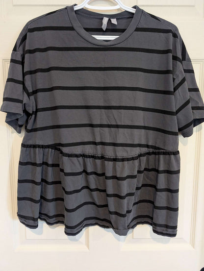 Medium Casual Short-Sleeved Maternity Tops Lot - 4 Total, Maternity M (8-10)