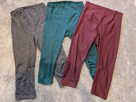 Medium Old Navy Active Maternity Capri Leggings Lot, Maternity M (8-10)