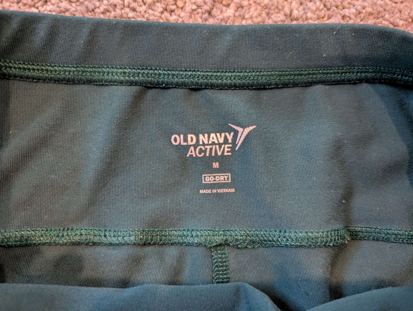 Medium Old Navy Active Maternity Capri Leggings Lot, Maternity M (8-10)
