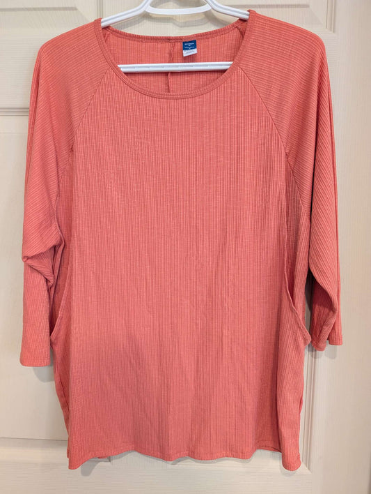 Medium Old Navy 3/4 Length Nursing Shirt, Maternity M (8-10)