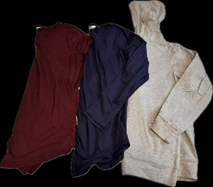 Bundle of 3 Cadenshae nursing tops in size small, Maternity S (4-6)