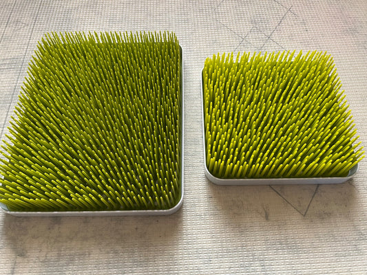 Set of 2 Boon bottle drying grass