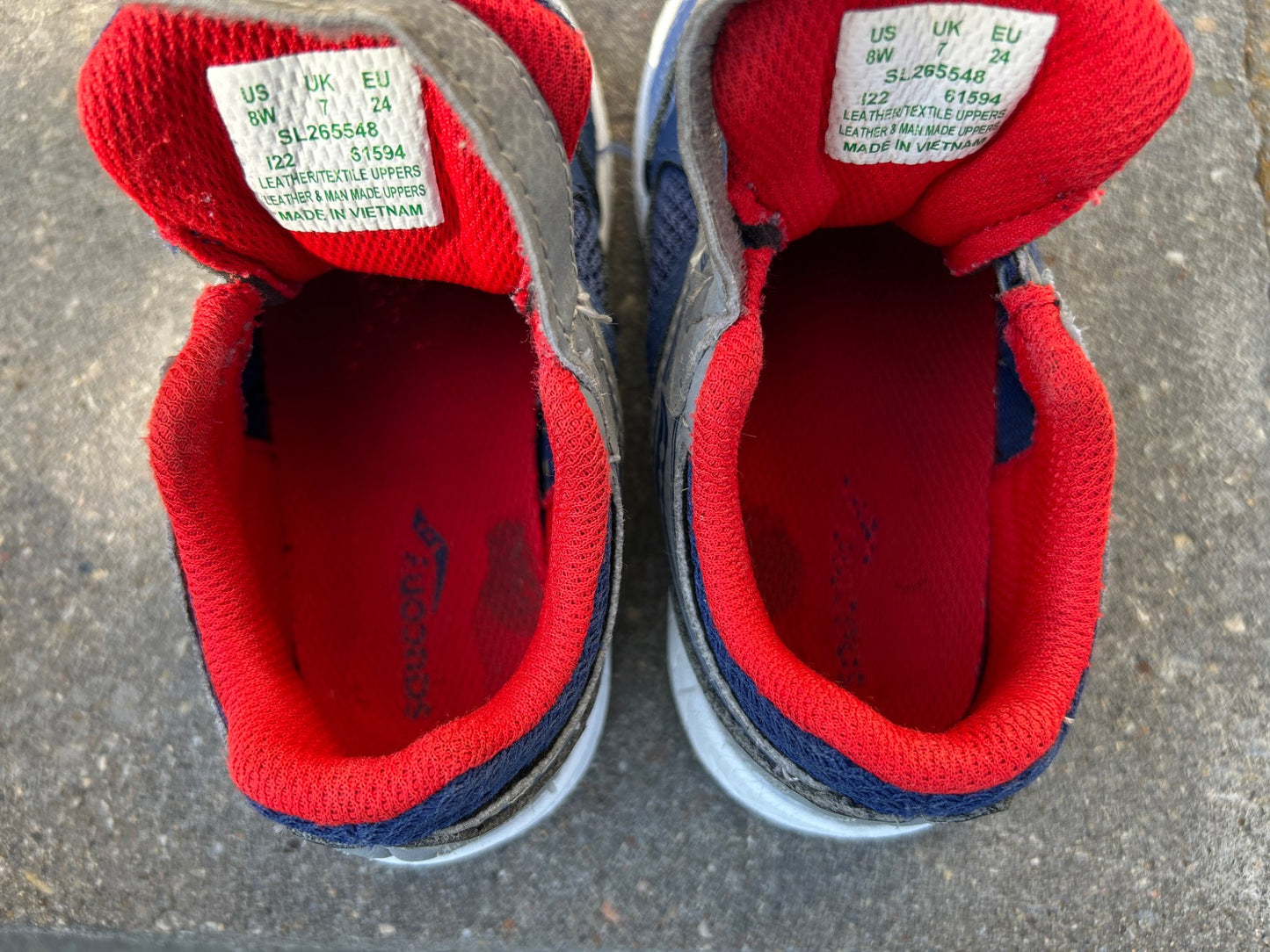Saucony sneakers size 8W , Shoes 8 (Toddler:2-4yr)