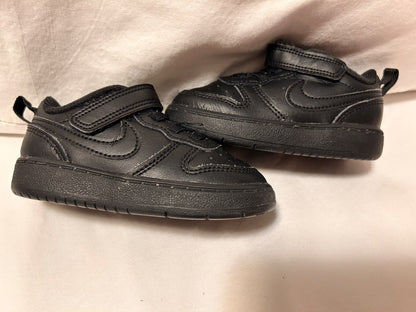 Nike black Court Borough low sneakers size 6C, Shoes 6 (Walkers:12-24 mth)