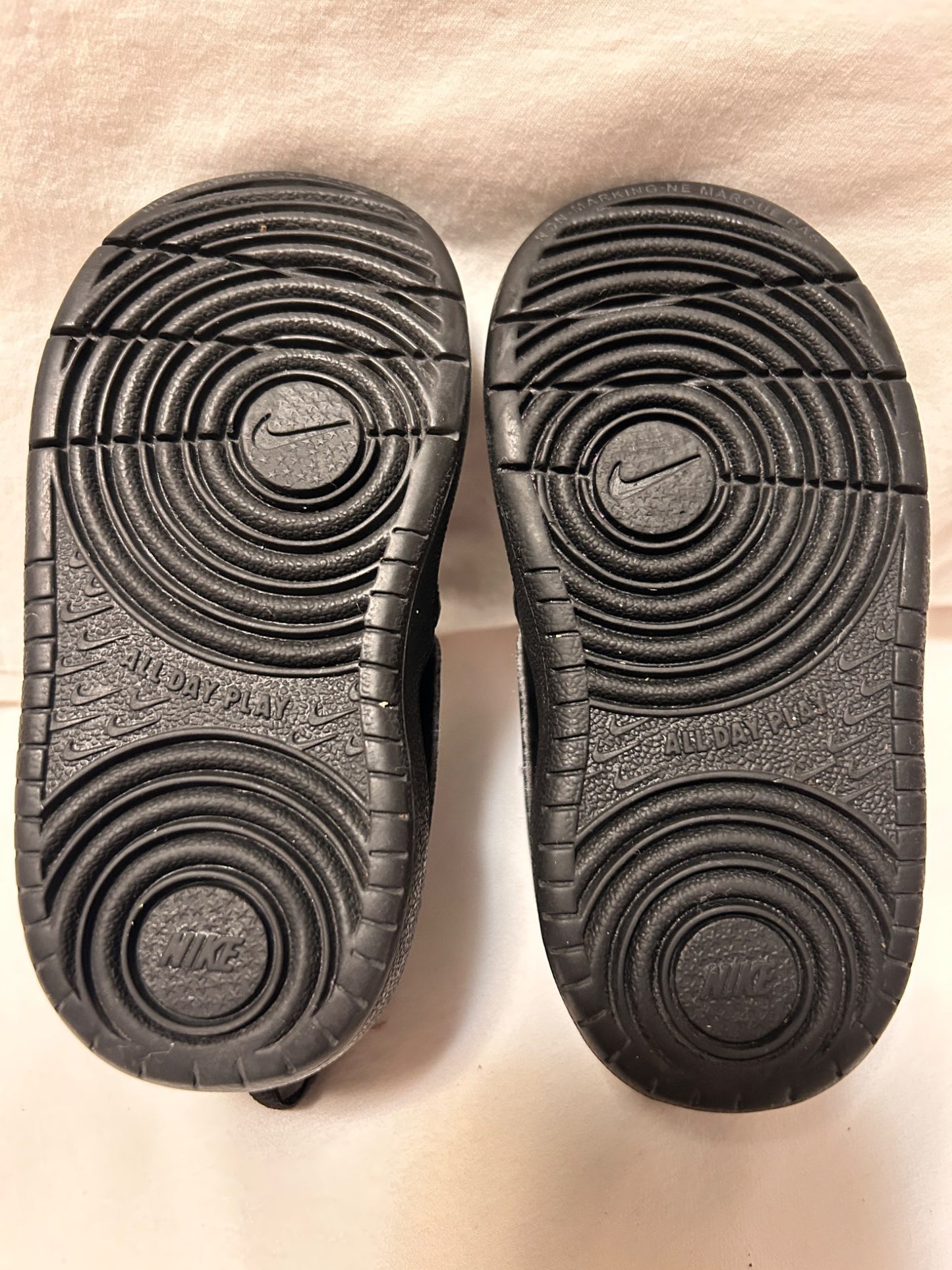 Nike black Court Borough low sneakers size 6C, Shoes 6 (Walkers:12-24 mth)