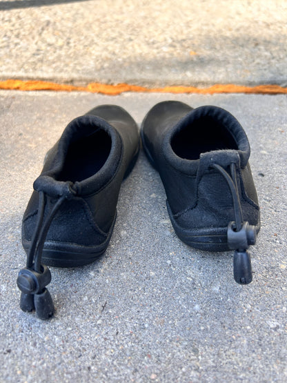 Honeysuckle water shoes sizes 6, Shoes 6 (Walkers:12-24 mth)