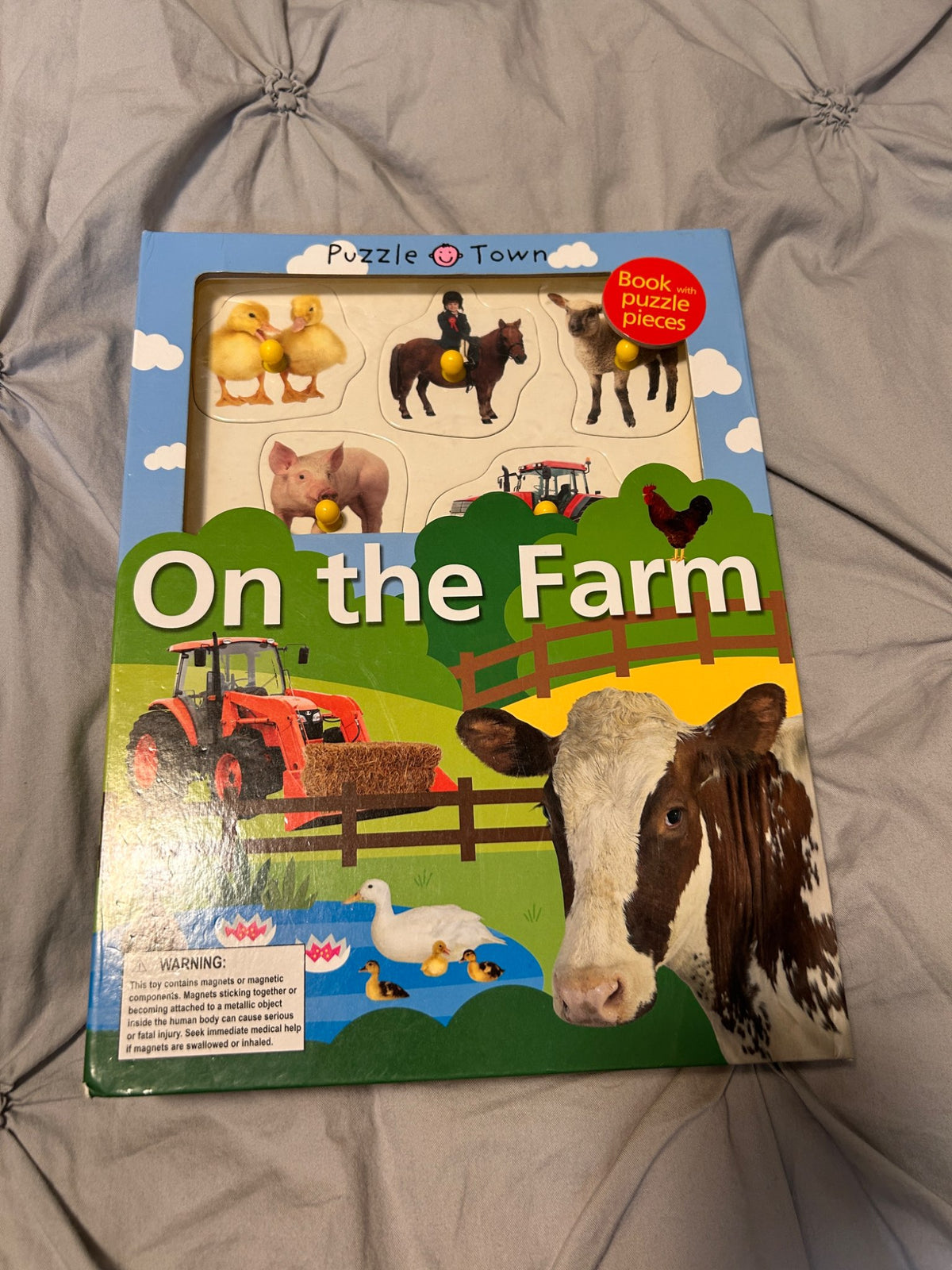 Puzzle and book combo On the Farm