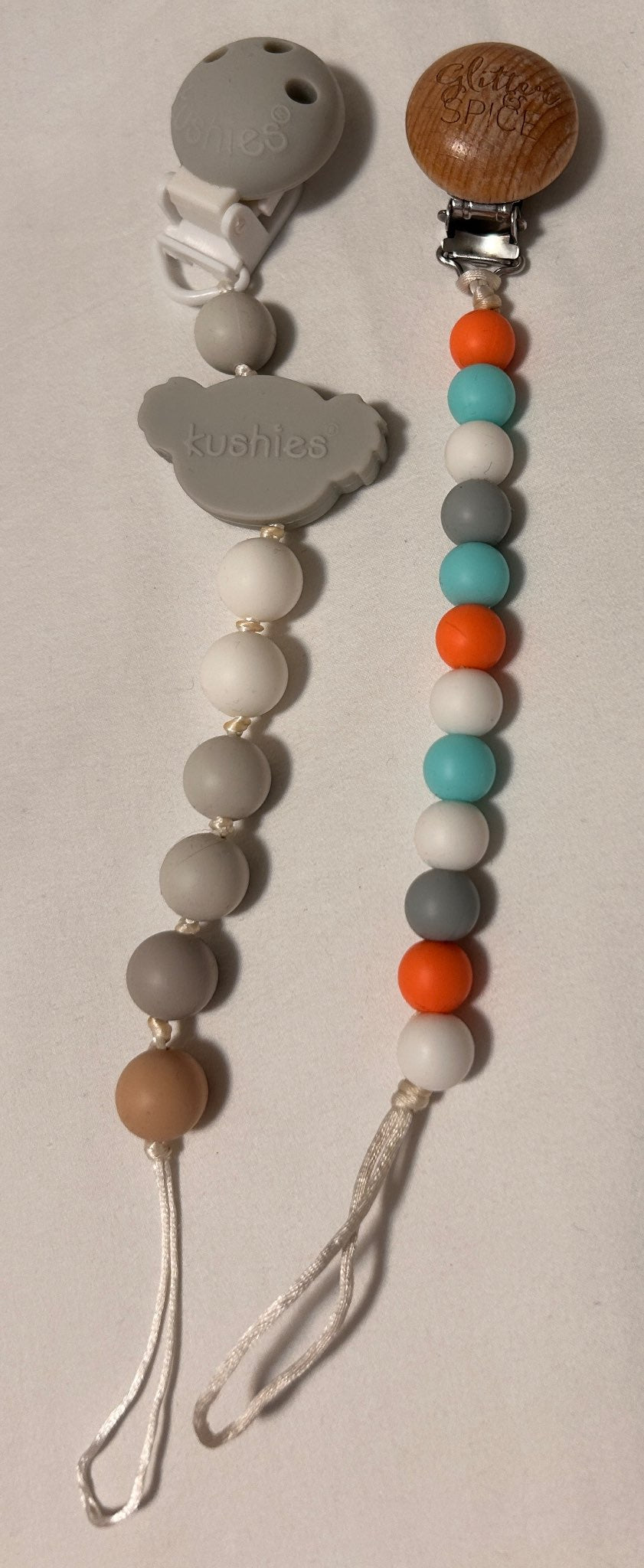 Bundle of two teething clips
