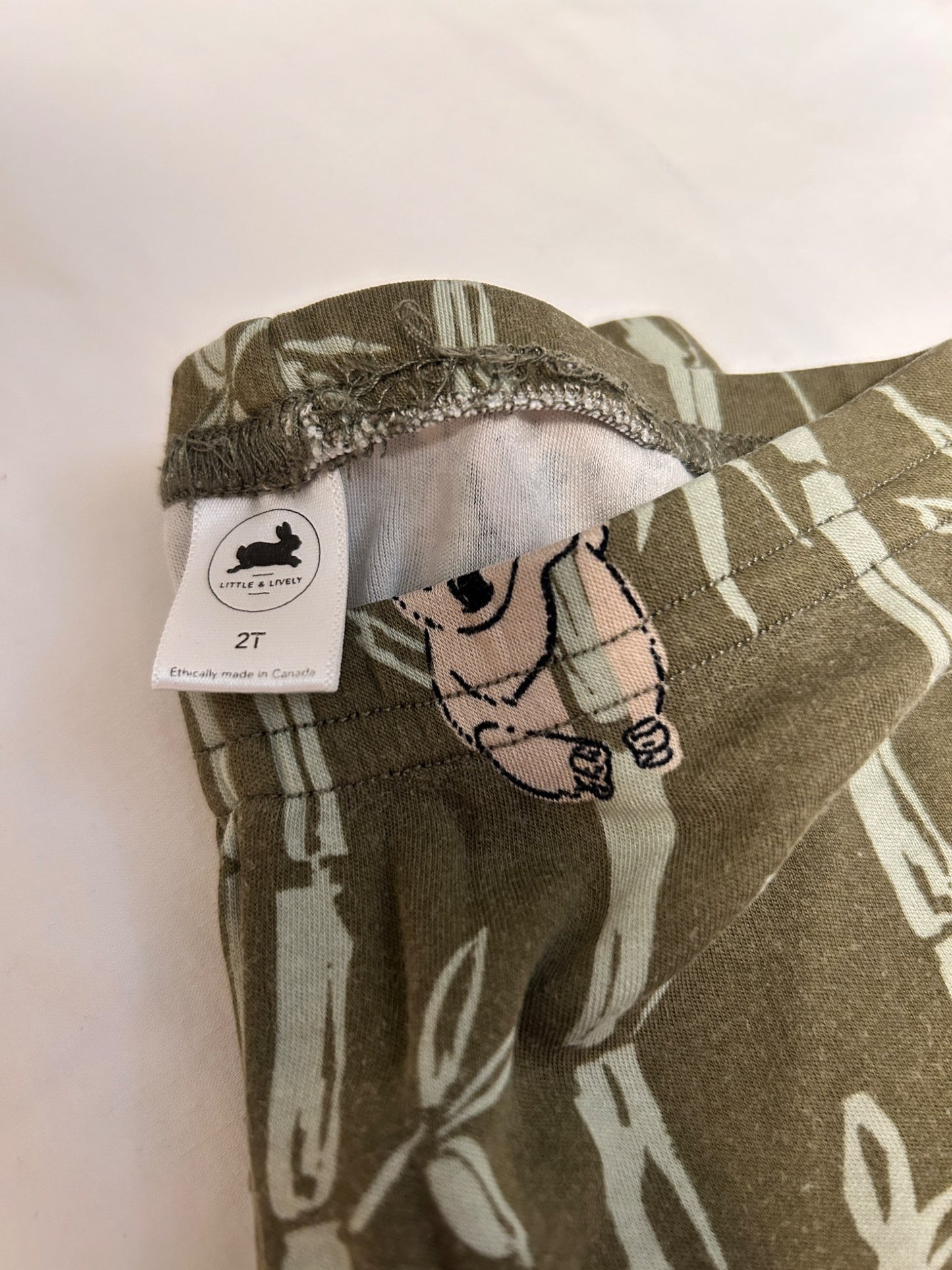 Little & Lively bundle of 4 pants in 2T, Kids 2T