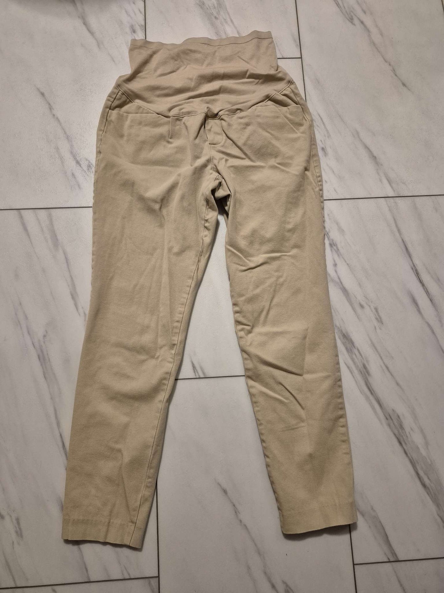 Tan Capris, Size 6, Maternity S (4-6)