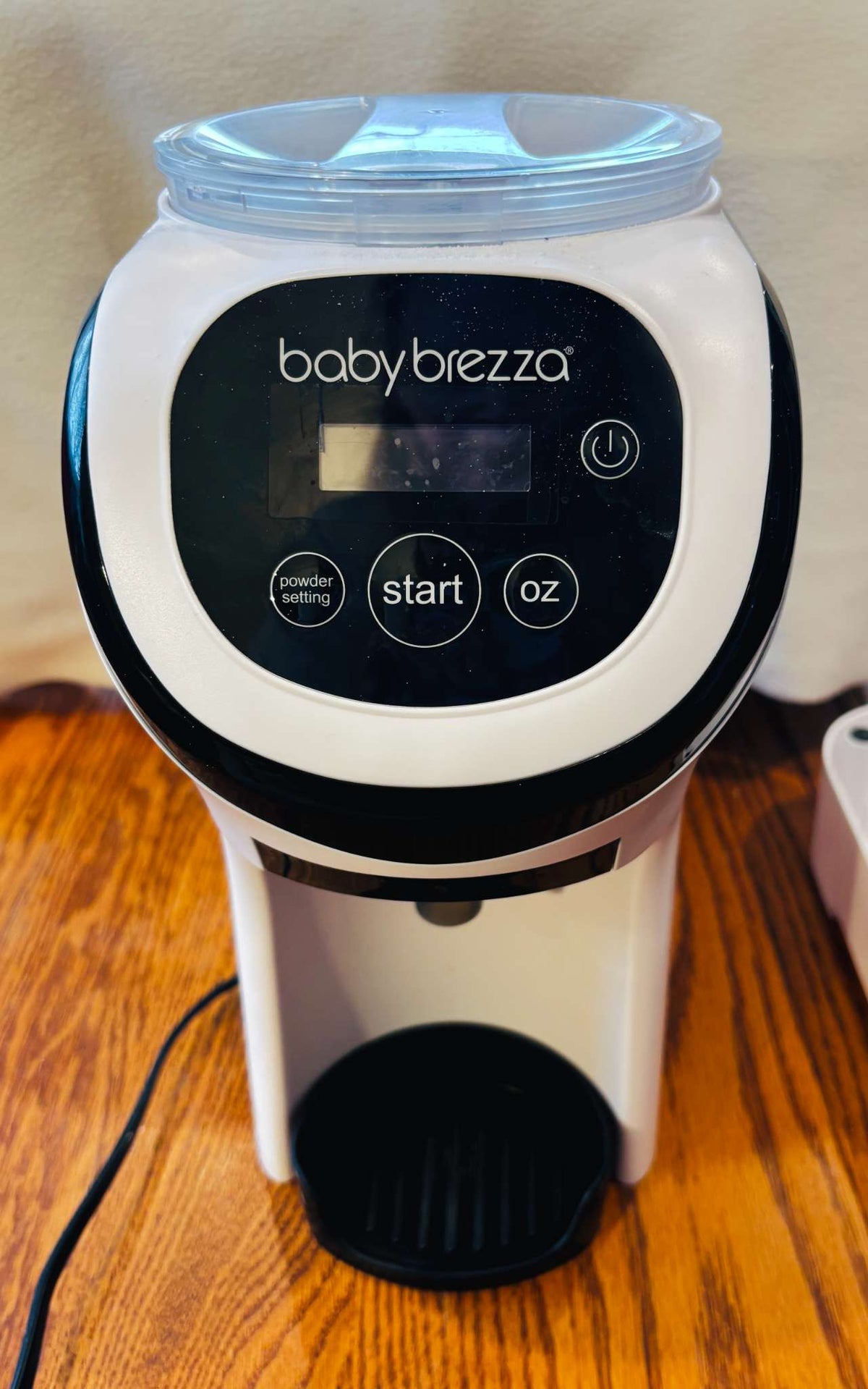 Baby Brezza Formula Pro Mini – Automatic Formula Maker + Travel Bag & Riser