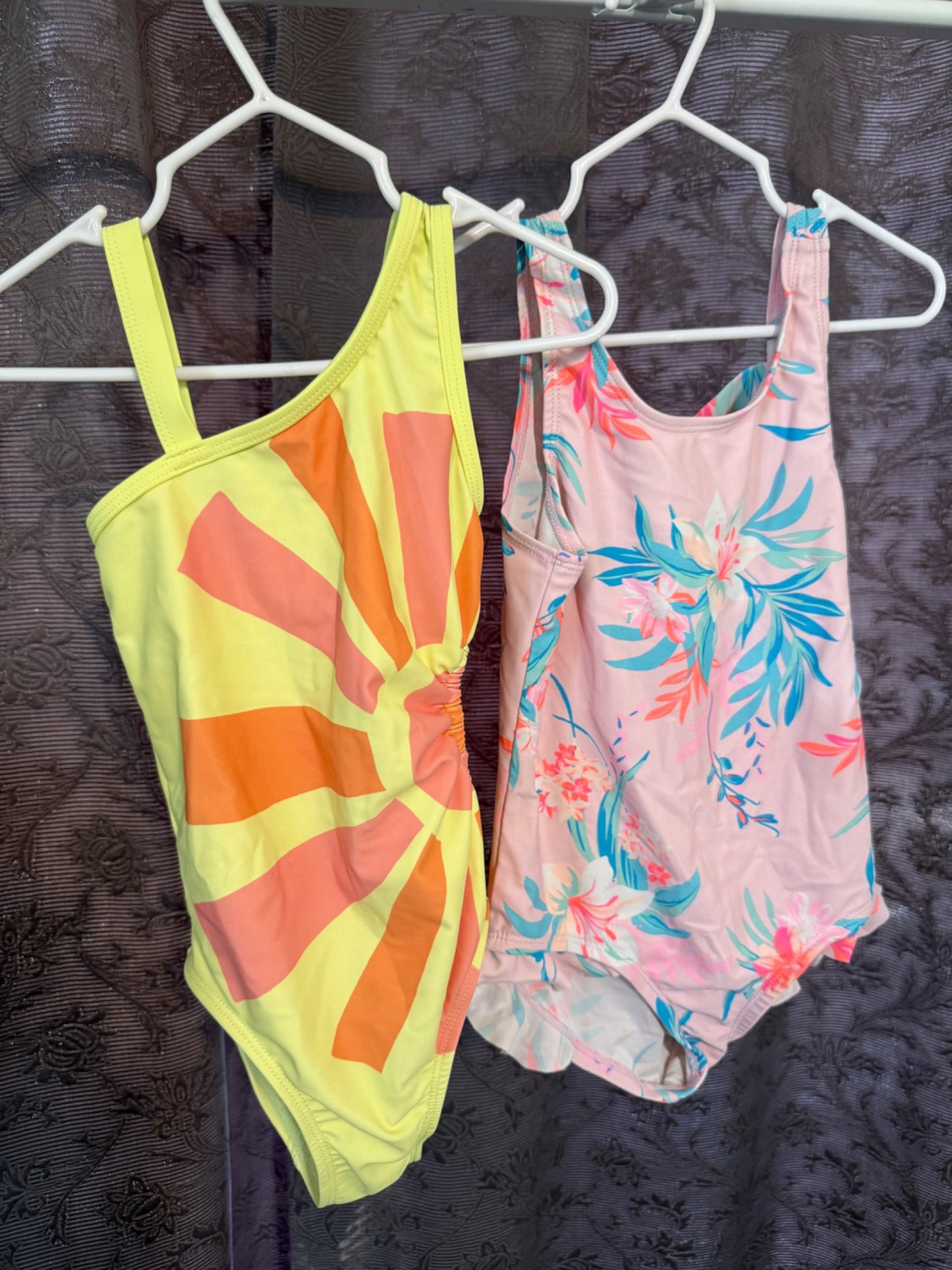 Swimsuits x 2, Kids 5/5T
