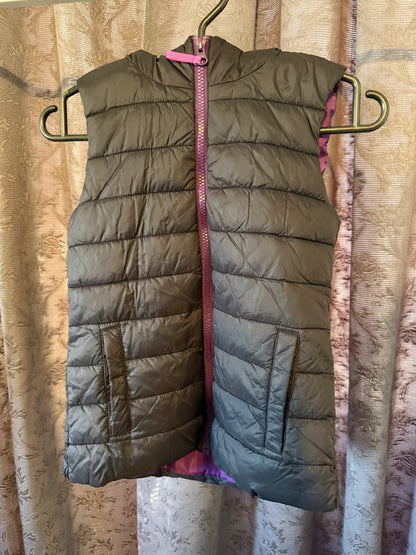 Lightweight Hooded Puffy Vest (black)