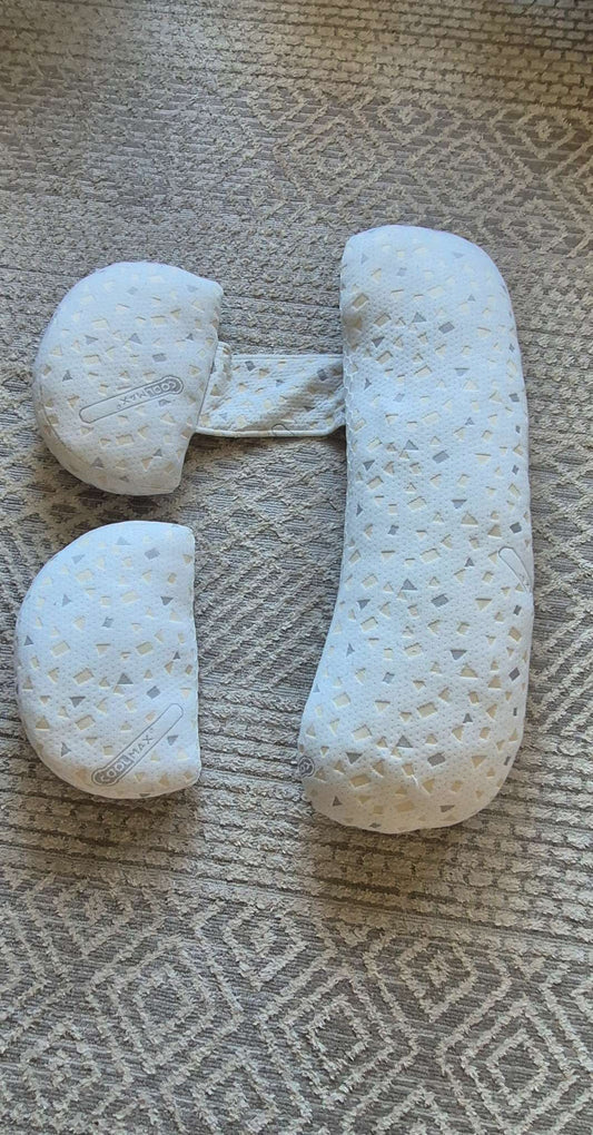 3 Piece Pregnancy Pillow, EUC