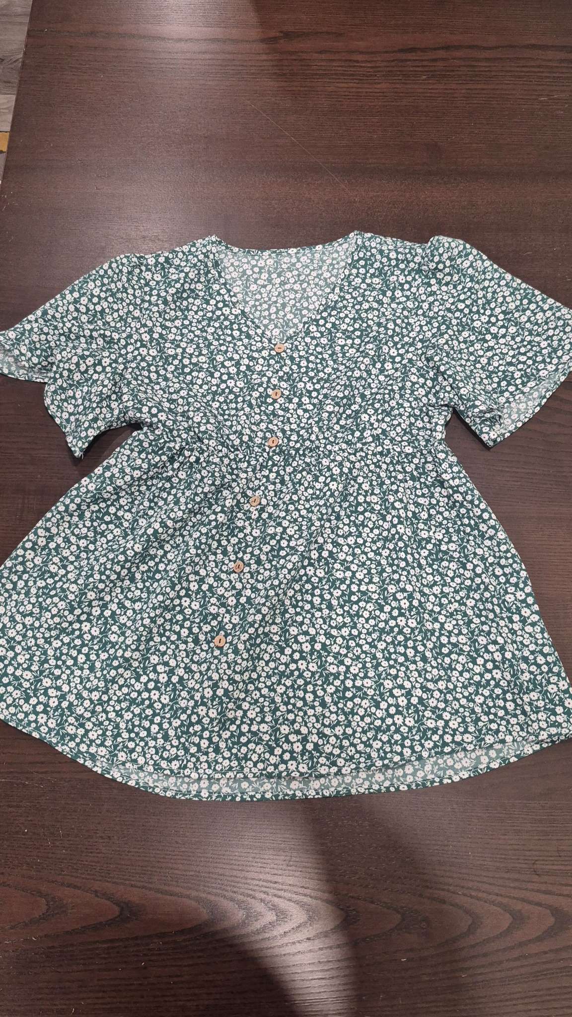 Green Floral Maternity Blouses, Size Small, EUC, Maternity S (4-6)