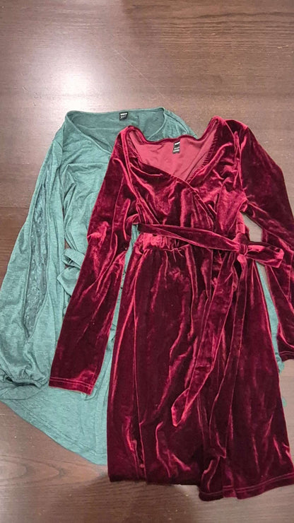 Green and Red Long Sleeve Maternity Dresses, Size Small, EUC, Maternity S (4-6)