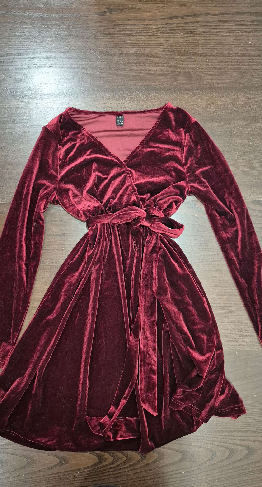 Green and Red Long Sleeve Maternity Dresses, Size Small, EUC, Maternity S (4-6)