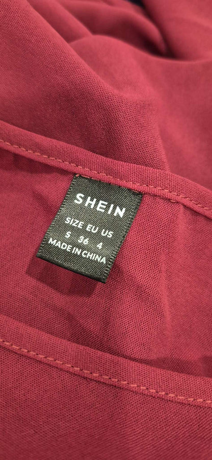 Blue and Red Maternity Dresses. Size Small, EUC , Maternity S (4-6)