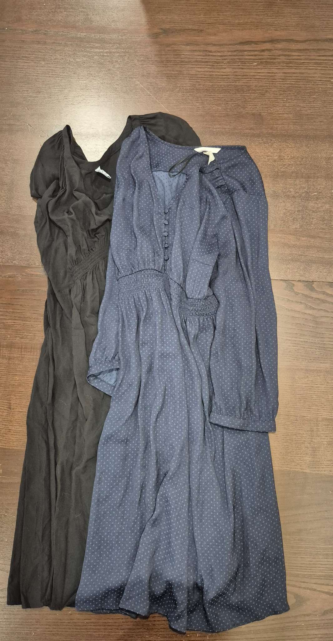 2 Maternity Dresses, Black and Blue Size Small, EUC, Maternity S (4-6)