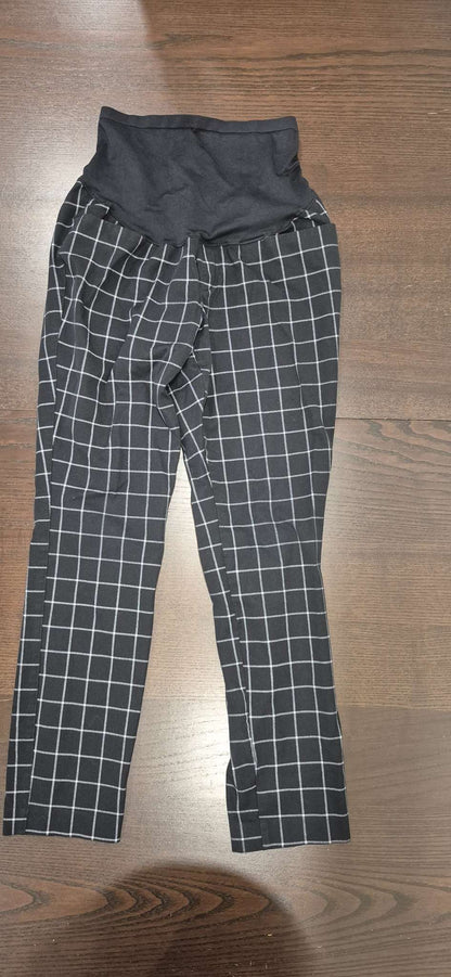 2 Old Navy Maternity Dress Pants, Size 4, EUC, Maternity S (4-6)